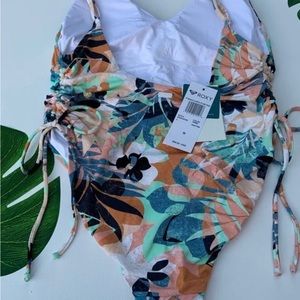 Roxy PT Beach Classics FA one-piece Swimsuit